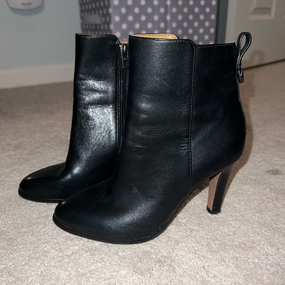 Coach Size 6 Black Leather Bootie Heel - Picture 7 of 8